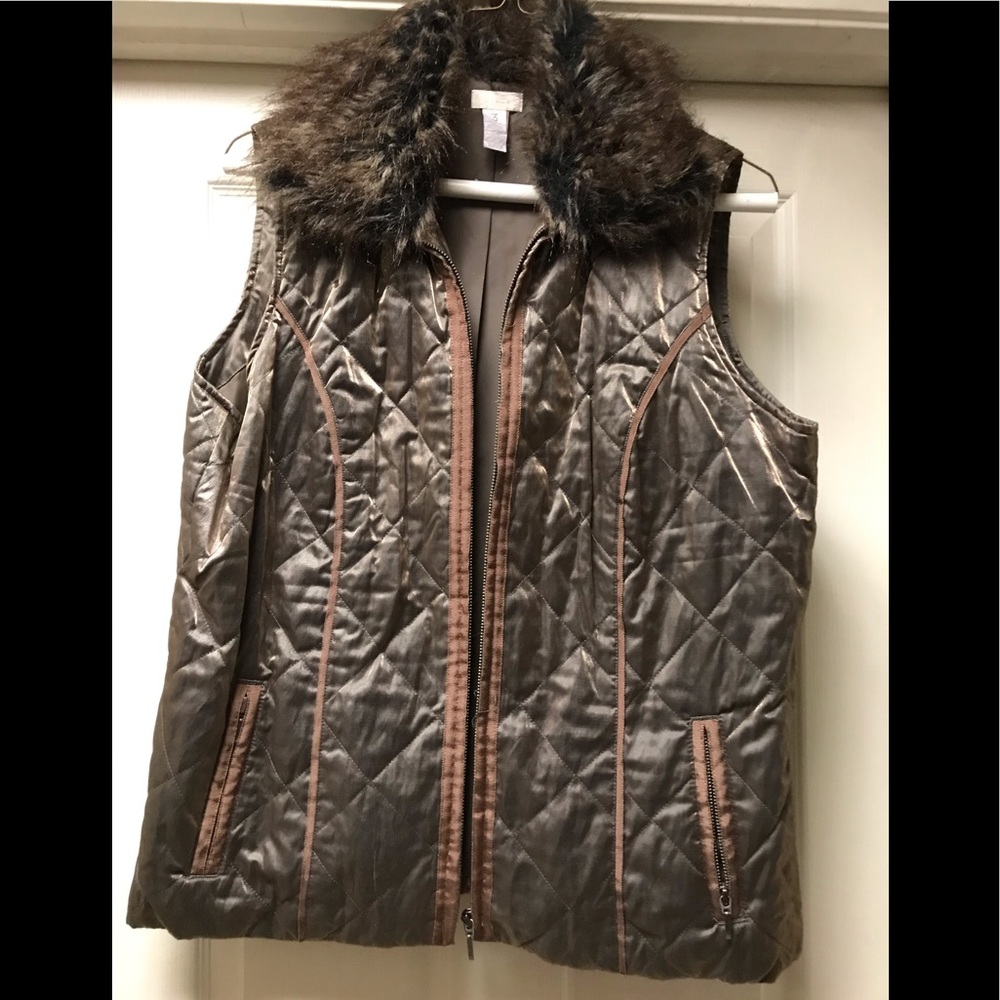 Chico’s Xl pewter shimmer bomber vest faux fur